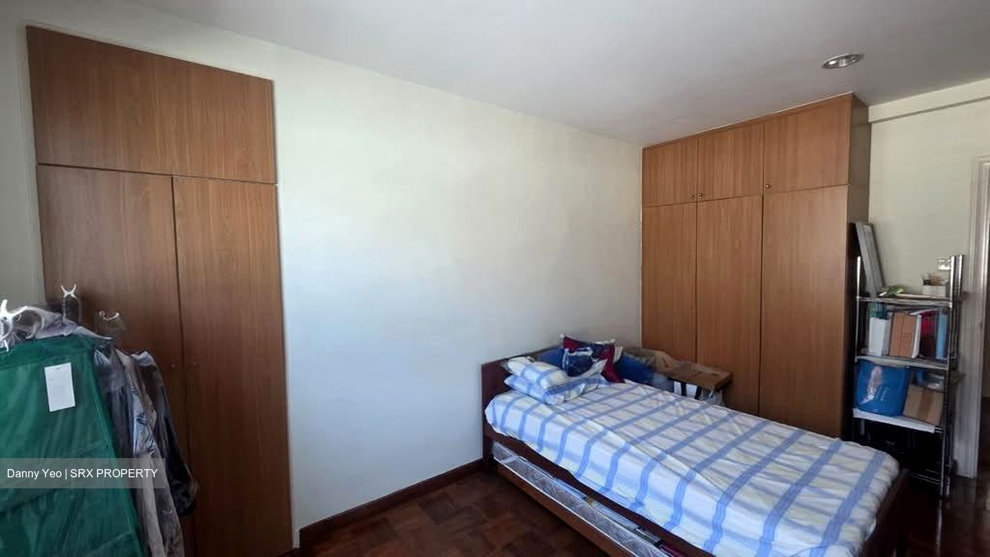 Liria Terrace (D17), Terrace #560404241